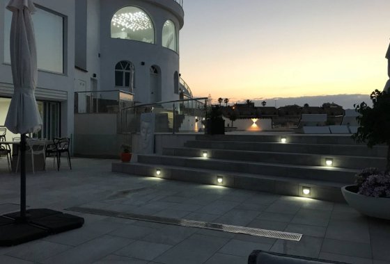 Återförsäljning - Villa - Ciudad Quesada