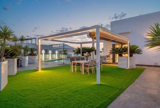 Återförsäljning - Villa - Orihuela Costa - Villamartín