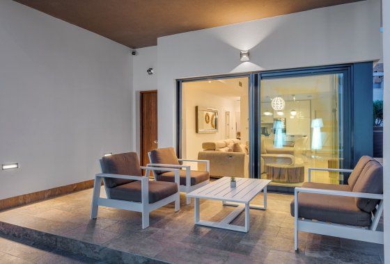 Återförsäljning - Villa - Orihuela Costa - Villamartín