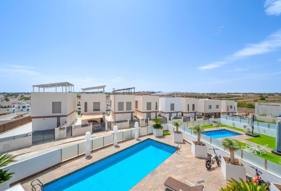 Återförsäljning - Villa - Orihuela Costa - Villamartín