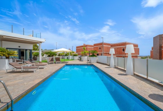 Återförsäljning - Villa - Orihuela Costa - Villamartín
