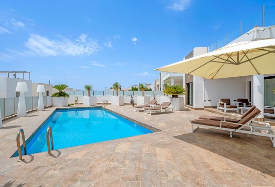 Återförsäljning - Villa - Orihuela Costa - Villamartín