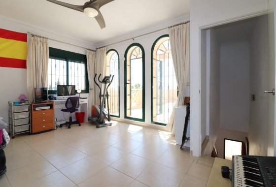 Reventa - Villa - Ciudad Quesada - La Fiesta