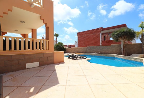 Reventa - Villa - Ciudad Quesada - La Fiesta