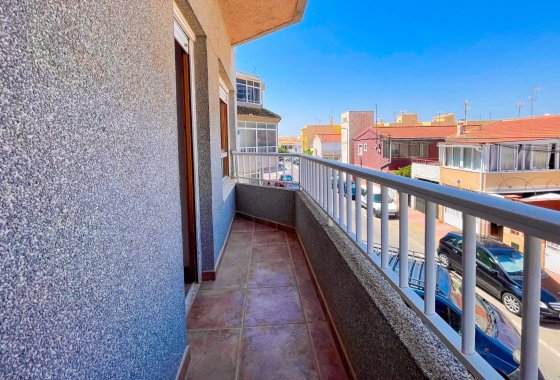 Reventa - Apartamento / piso - Torrevieja - Playa Los Naufragos