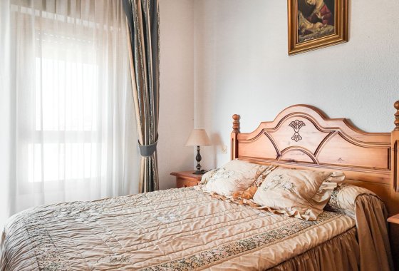 Reventa - Apartamento / piso - Torrevieja - Playa Los Naufragos