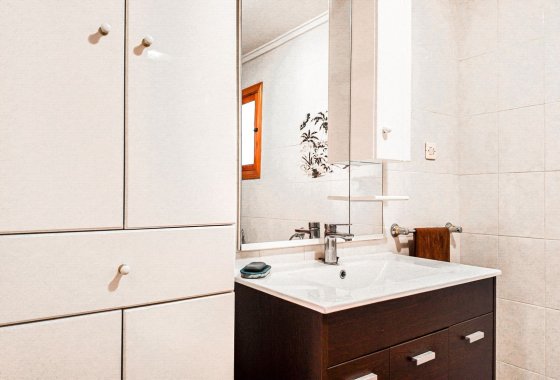 Reventa - Apartamento / piso - Torrevieja - Playa Los Naufragos