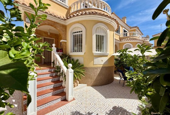 Reventa - Villa - Orihuela Costa - Villamartín