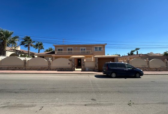 Reventa - Villa - Ciudad Quesada - town