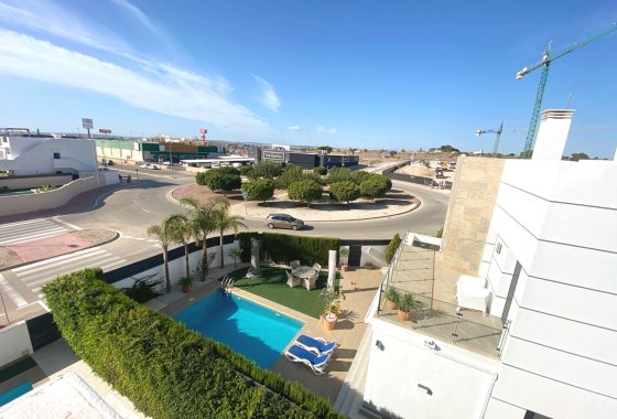 Reventa - Villa - Ciudad Quesada - Doña Pepa