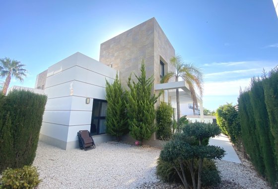 Reventa - Villa - Ciudad Quesada - Doña Pepa