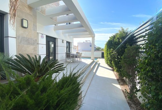 Reventa - Villa - Ciudad Quesada - Doña Pepa