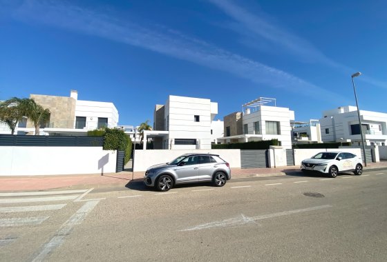 Reventa - Villa - Ciudad Quesada - Doña Pepa