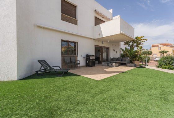 Resale - Apartment / flat - Orihuela Costa - La Zenia