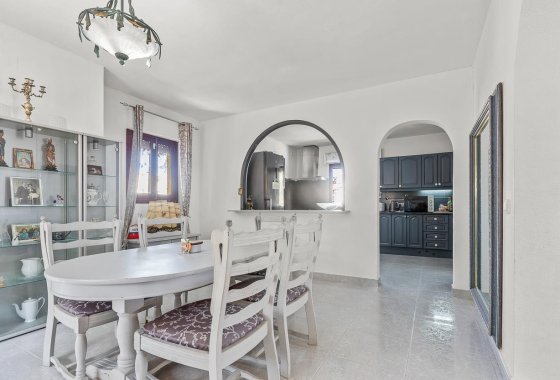 Reventa - Villa - Villamartín - Las Filipinas