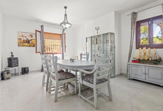 Reventa - Villa - Villamartín - Las Filipinas