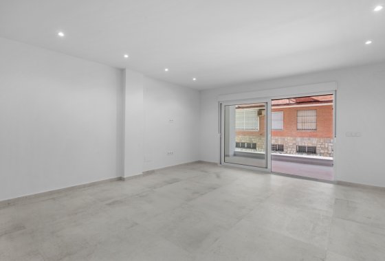 Reventa - Apartamento / piso - Torrevieja - El Acequión - Los Náufragos