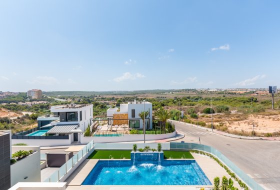 Obra nueva - Villa - Dehesa de Campoamor