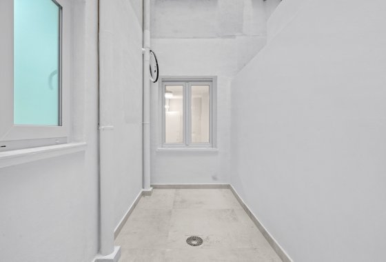 Reventa - Apartamento / piso - Torrevieja - El Acequión - Los Náufragos