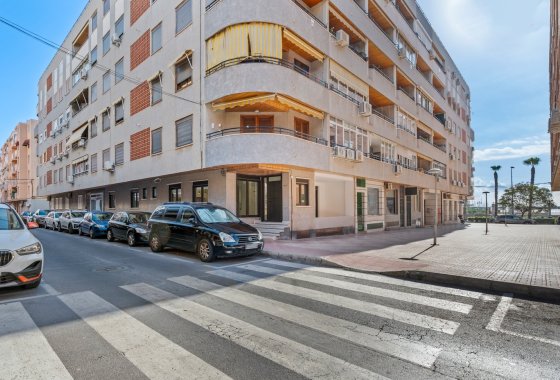 Reventa - Apartamento / piso - Torrevieja - El Acequión - Los Náufragos