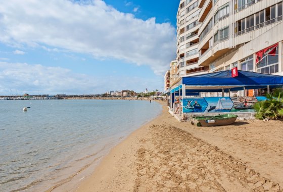Reventa - Apartamento / piso - Torrevieja - El Acequión - Los Náufragos