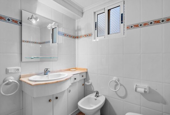 Reventa - Apartamento / piso - Torrevieja