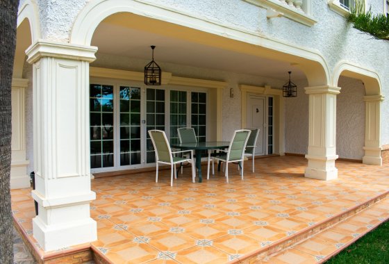 Reventa - Villa - Orihuela Costa - MUY CERCA DE LA PLAYA