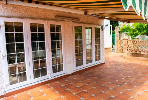 Reventa - Villa - Orihuela Costa - MUY CERCA DE LA PLAYA