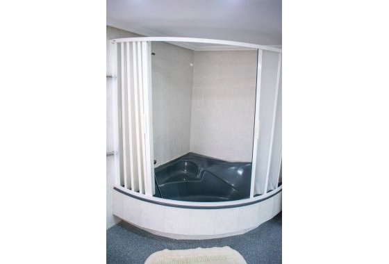Reventa - Villa - Orihuela Costa - MUY CERCA DE LA PLAYA
