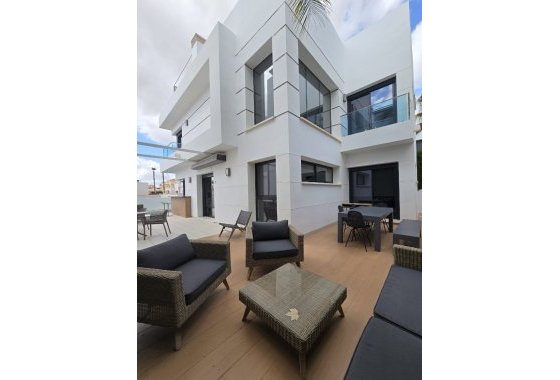 Resale - Villa - Ciudad Quesada