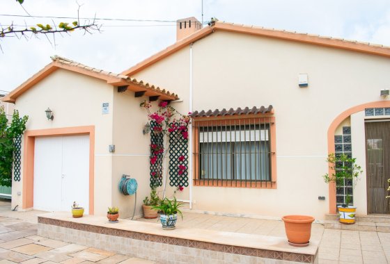 Återförsäljning - Villa - Orihuela Costa - Cabo Roig