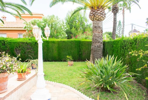Återförsäljning - Villa - Orihuela Costa - Cabo Roig