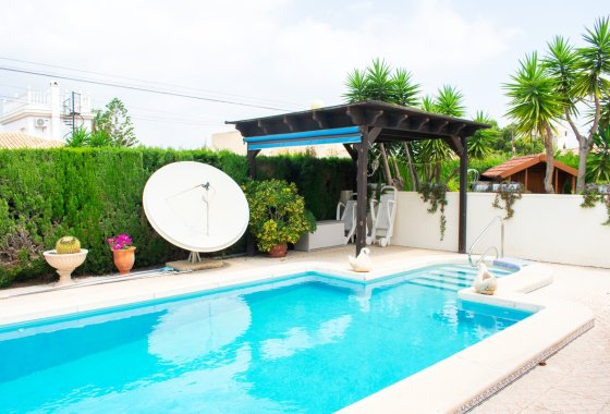 Återförsäljning - Villa - Orihuela Costa - Cabo Roig