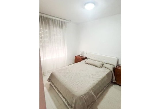 Resale - Apartment / flat - Torrevieja - Center