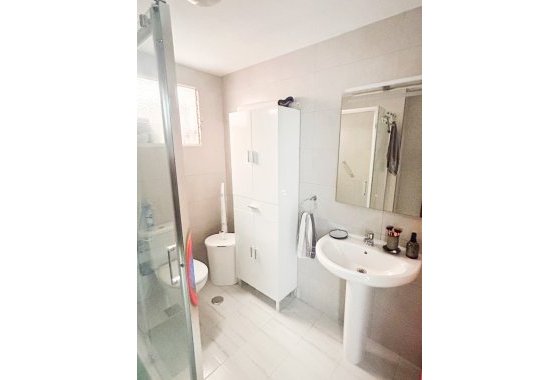 Resale - Apartment / flat - Torrevieja - Center