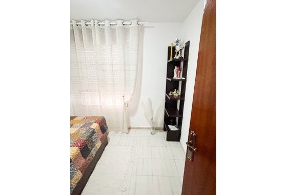 Resale - Apartment / flat - Torrevieja - Center