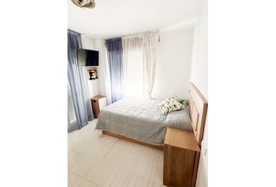 Resale - Apartment / flat - Torrevieja - Center