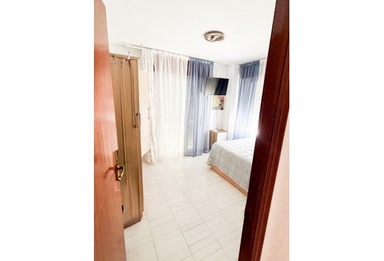 Resale - Apartment / flat - Torrevieja - Center