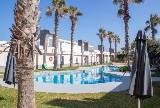 Resale - Apartment / flat - Torrevieja - La Mata