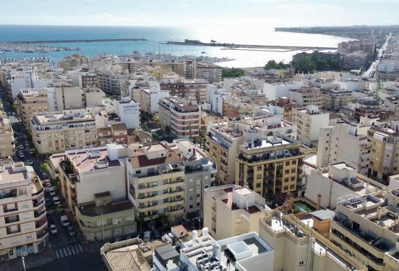 Återförsäljning - Lägenhet / lägenhet - Torrevieja