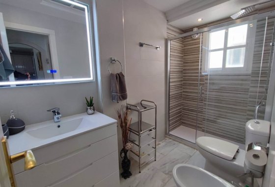 Resale - Apartment / flat - Torrevieja