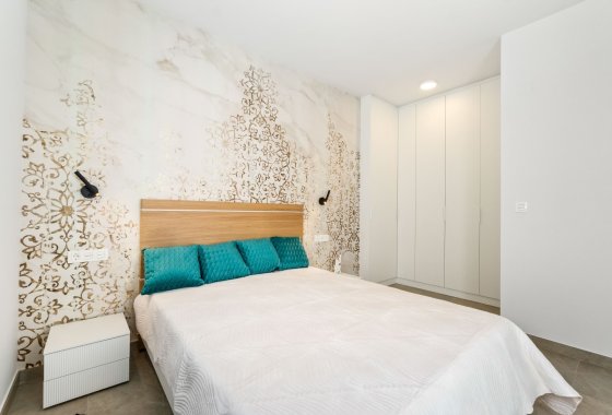 Reventa - Apartamento / piso - Torrevieja - Playa del Cura