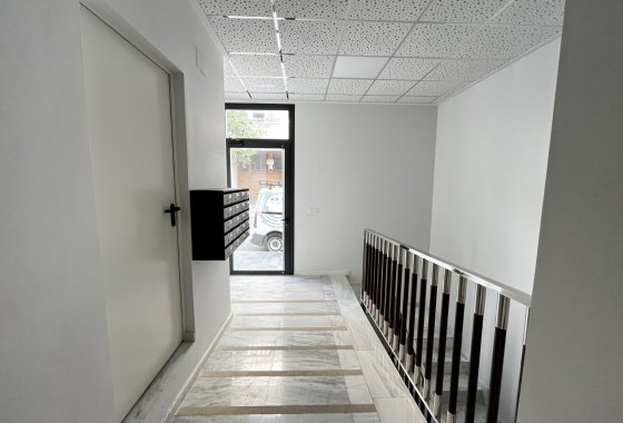 Reventa - Apartamento / piso - Torrevieja - Playa del Cura