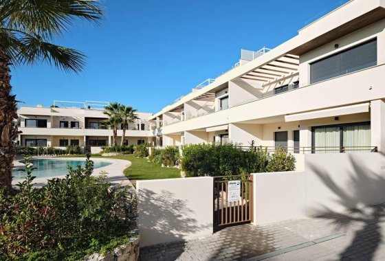 Resale - Apartment / flat - Torrevieja - La veleta