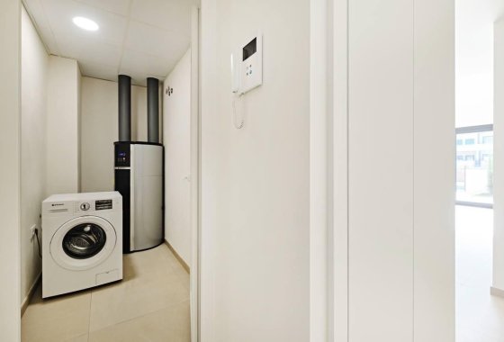 Resale - Apartment / flat - Torrevieja - La veleta