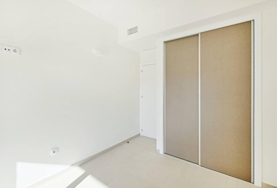 Resale - Apartment / flat - Torrevieja - La veleta