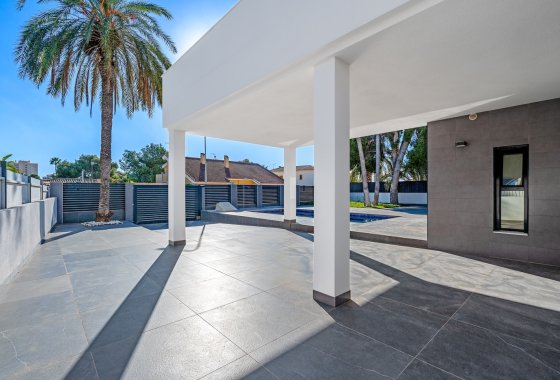 Resale - Villa - Campoamor