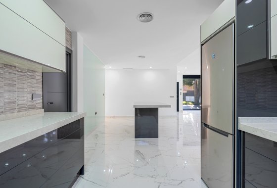 Resale - Villa - Campoamor