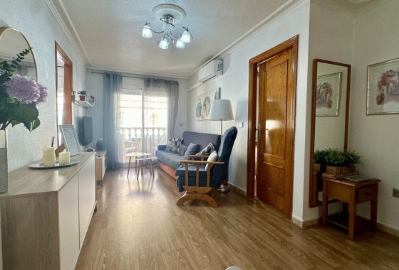 Resale - Apartment / flat - Torrevieja