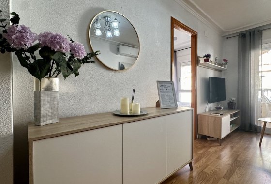 Resale - Apartment / flat - Torrevieja